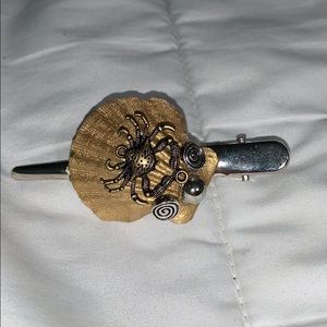 Mermaid style sea shell hair clips